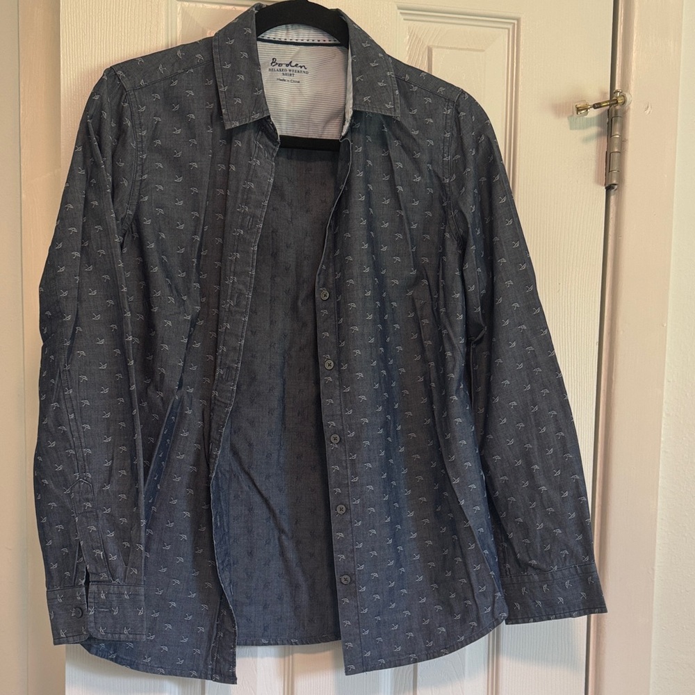 Boden Women’s Relaxed Weekend Denim Button Down with Umbrella Print Size 4